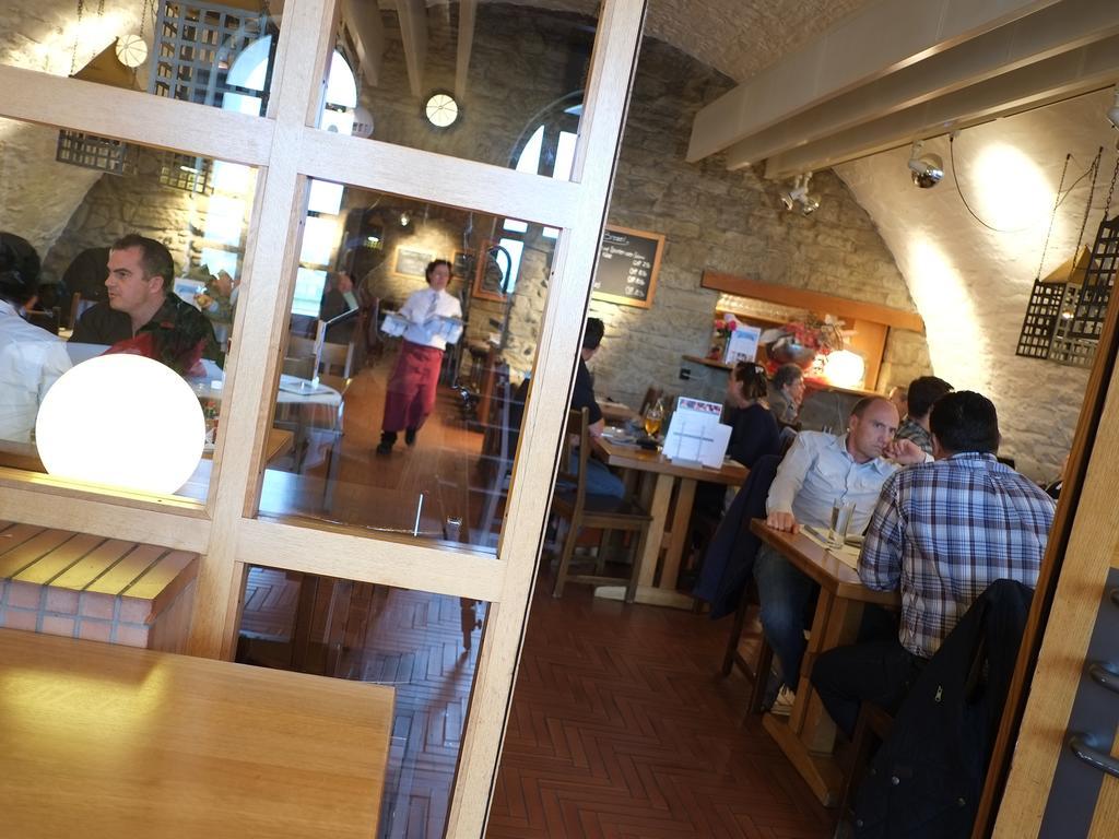 Hotel Brauerei Frohsinn アルボン エクステリア 写真