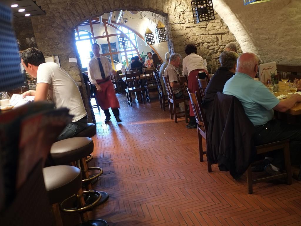 Hotel Brauerei Frohsinn アルボン エクステリア 写真